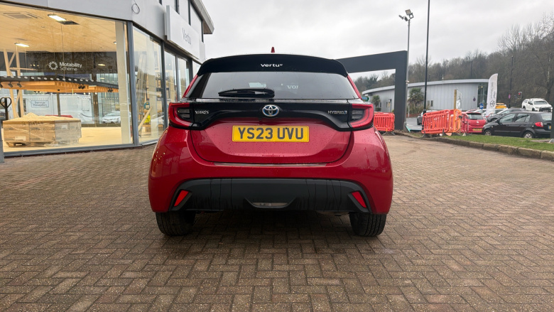 Toyota Yaris 1.5 Hybrid Design 5dr CVT Hybrid Hatchback